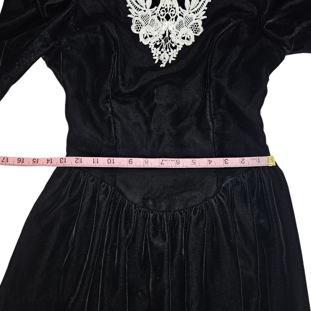 Vintage 80s Gunne Sax By Jessica McClinton Lace Collar Black Velvet Dress Sz 4 ? - Picture 15 of 16